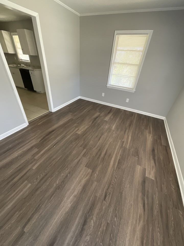 2720 Merle St - Photo 3 of 6