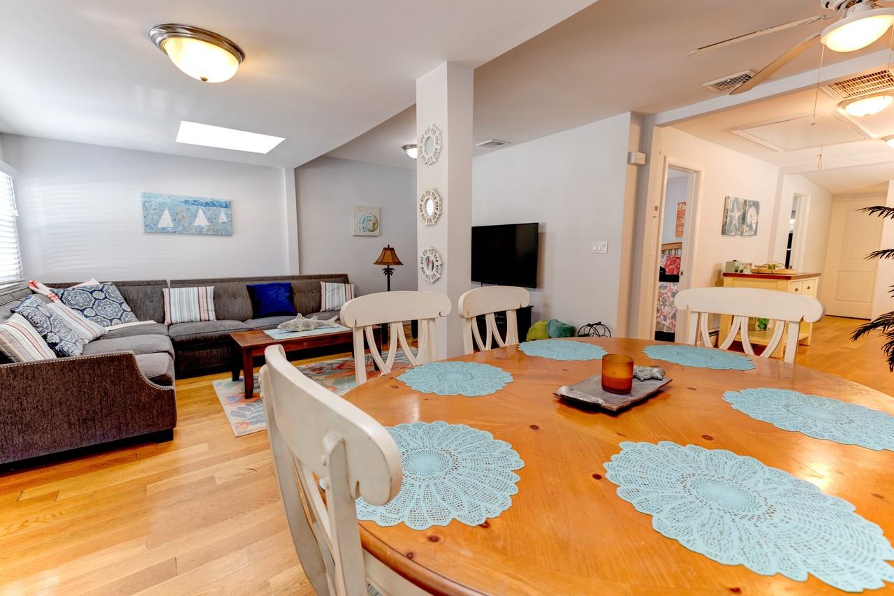 39 Virginia Avenue - Photo 4 of 16