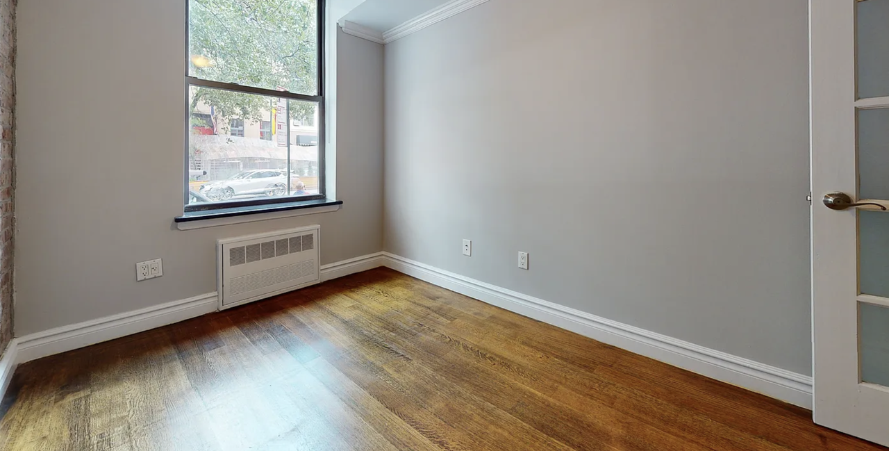 238 E 14th St #1B - Photo 6 of 11