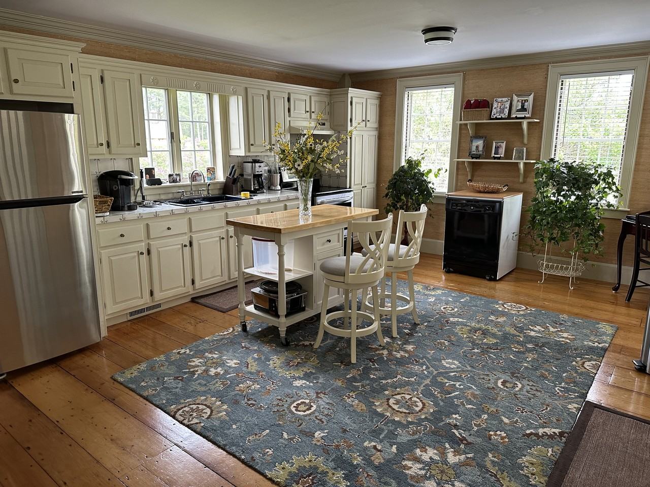 21 Tuthill - Photo 2 of 7