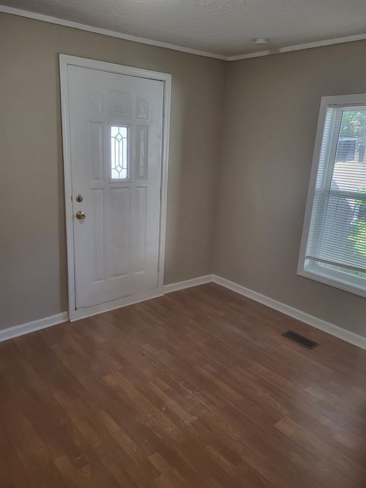 125 East Locust Street #1 - Photo 6 of 6