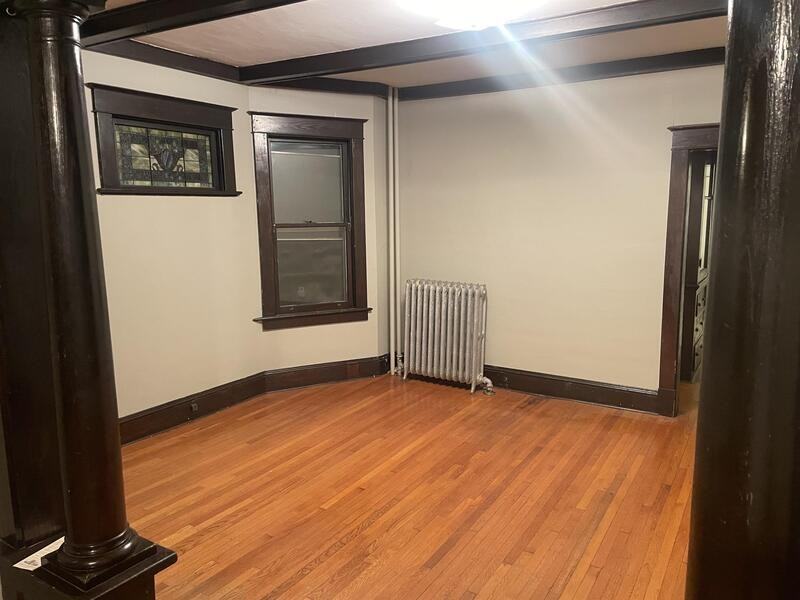389 Morris St - Photo 5 of 8