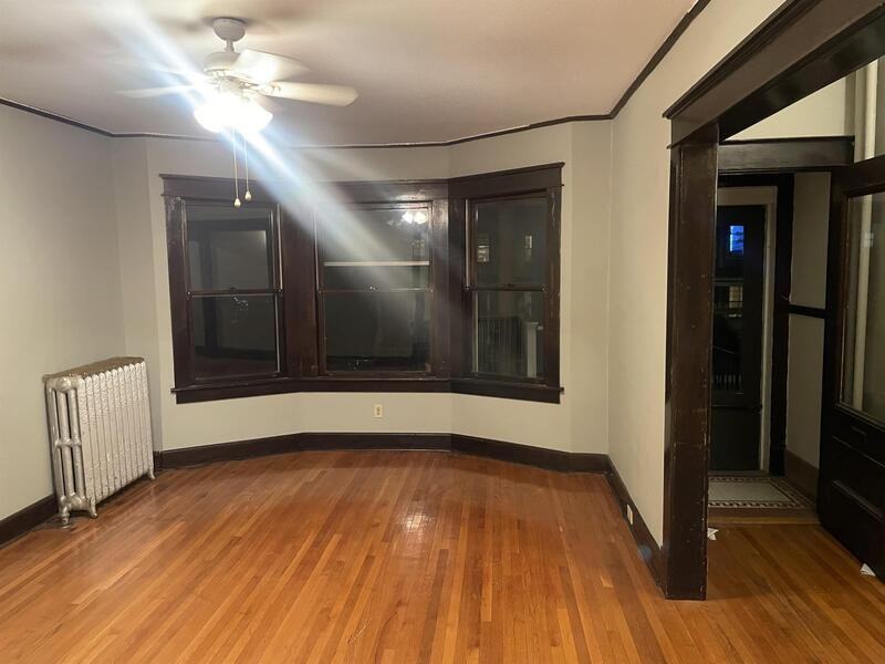 389 Morris St - Photo 7 of 8