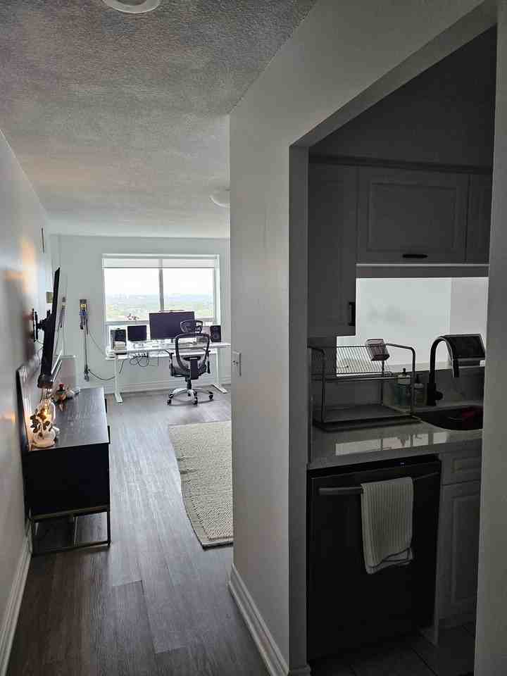 1 Pemberton Avenue #1905 - Photo 3 of 16