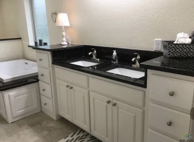 324 E Emma St #NA - Photo 2 of 12