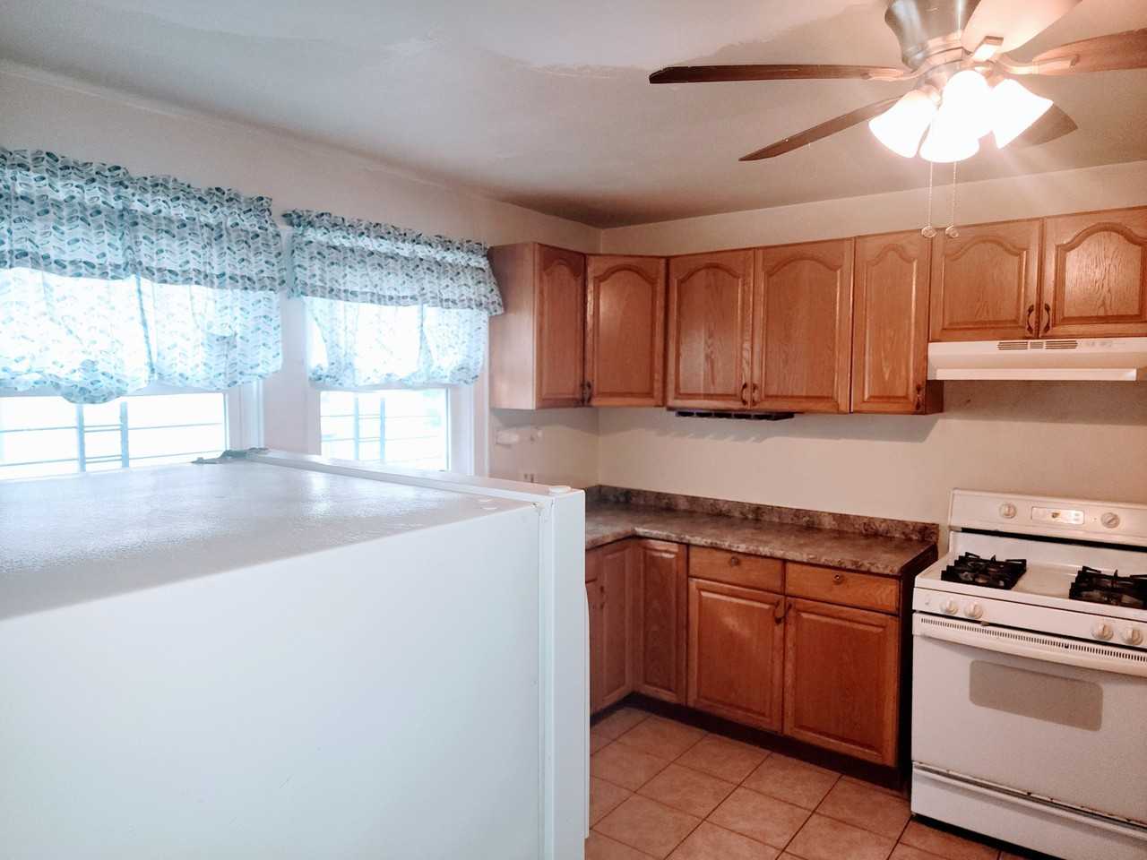 600 Adams Ave #521 - Photo 2 of 10