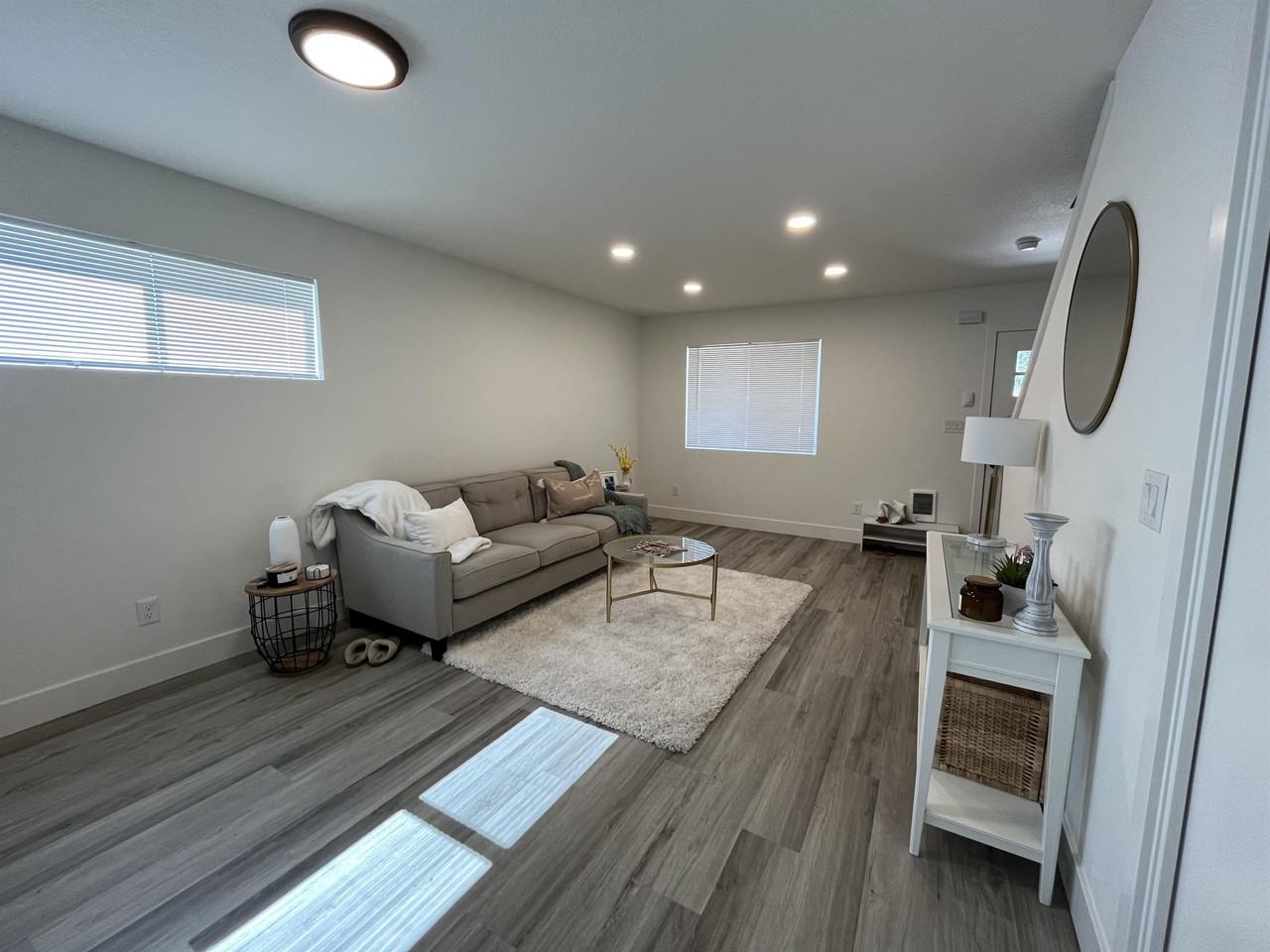 931 Prospect St #2 - Photo 3 of 10