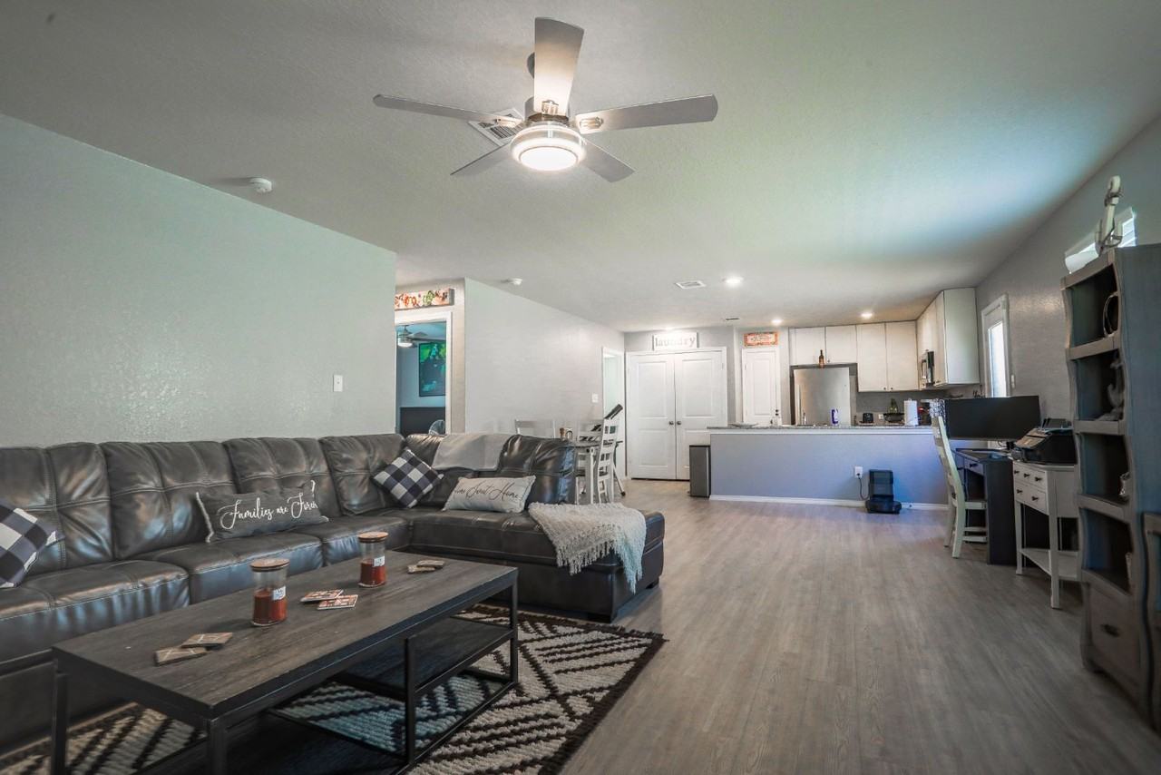 3318 Carducci Dr - Photo 5 of 15