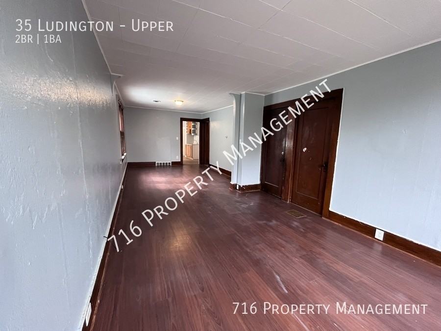 35 Ludington St - Photo 3 of 15