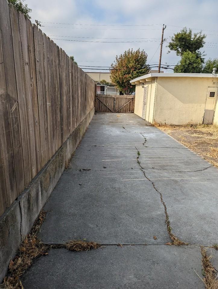 15 Montalvin Dr #NA - Photo 2 of 23