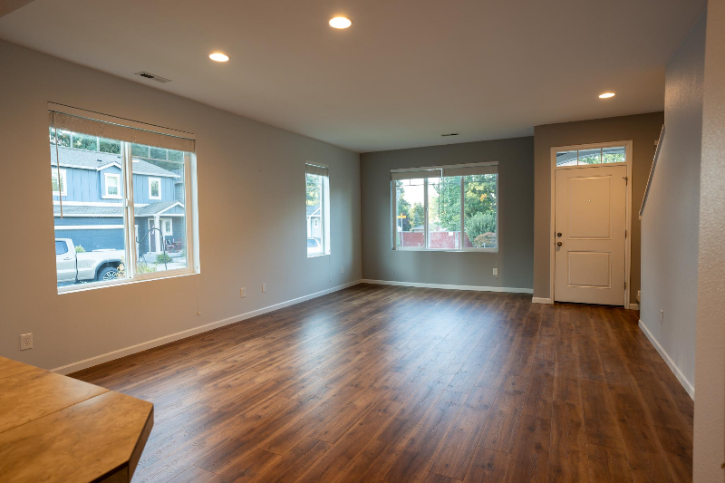201 Ne 52nd St - Photo 2 of 15