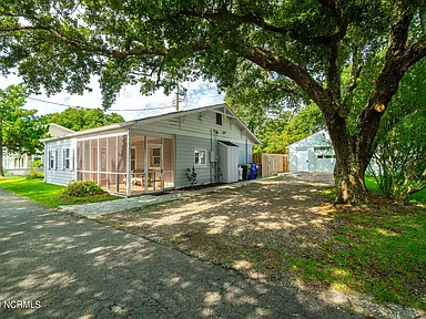 107 Sunshine Ct - Photo 2 of 18