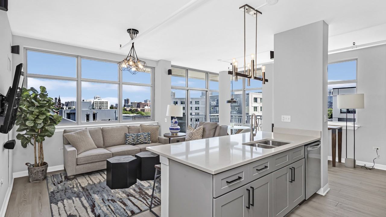 511 511 West Division Street - 1Unit 706 #1 - Photo 5 of 11