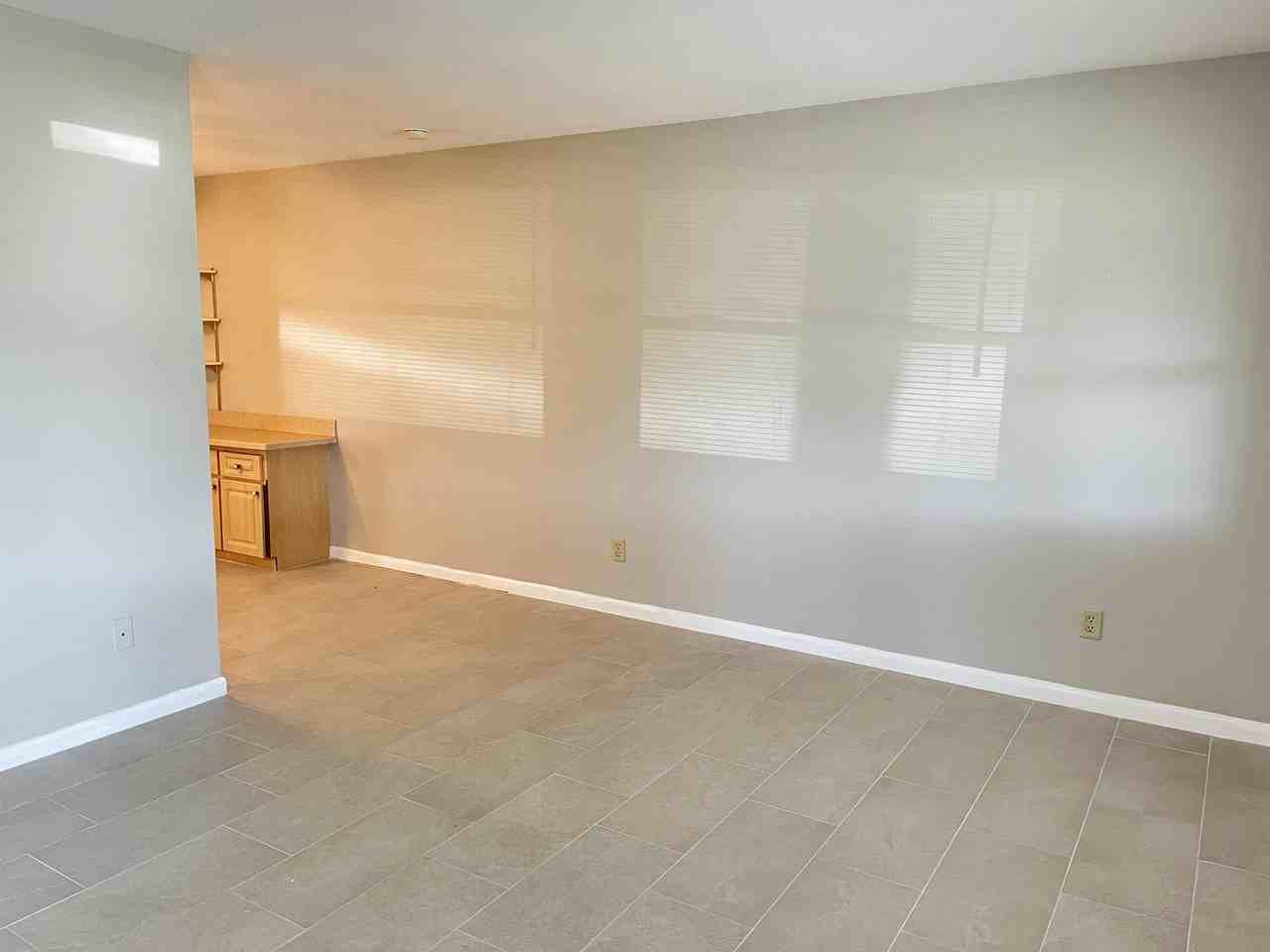 4620 Se 4th Pl #1 - Photo 2 of 13