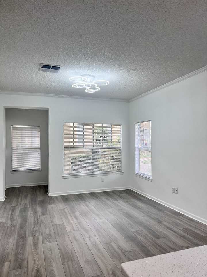 2712 White Magnolia Way #1 - Photo 7 of 34