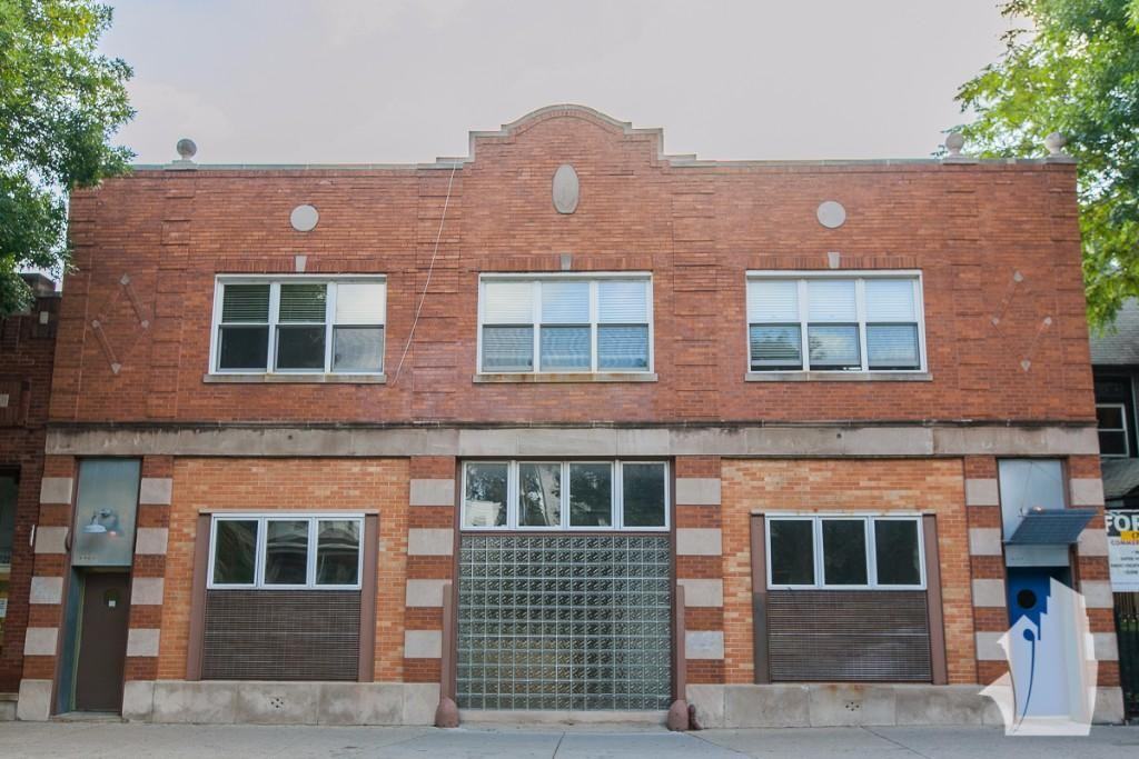 4715 N Damen Ave - Photo 3 of 10