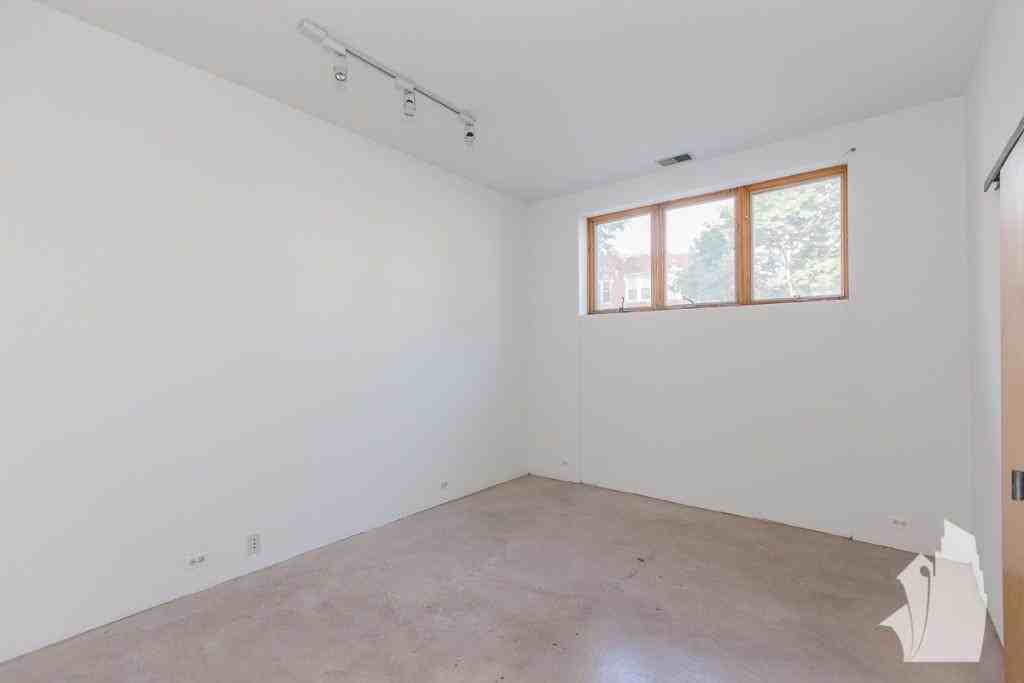 4715 N Damen Ave - Photo 6 of 10