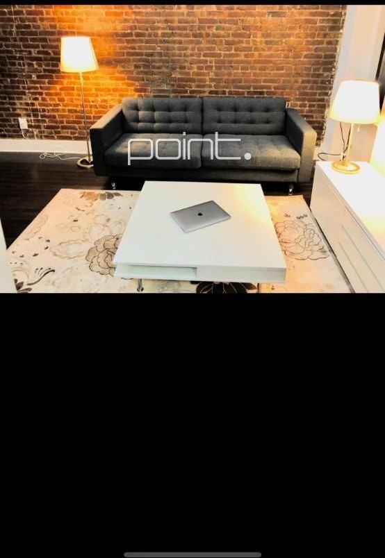 526 East 11th Street - Photo 5 of 10