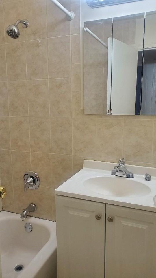 3349 Wickham Ave - Photo 2 of 3