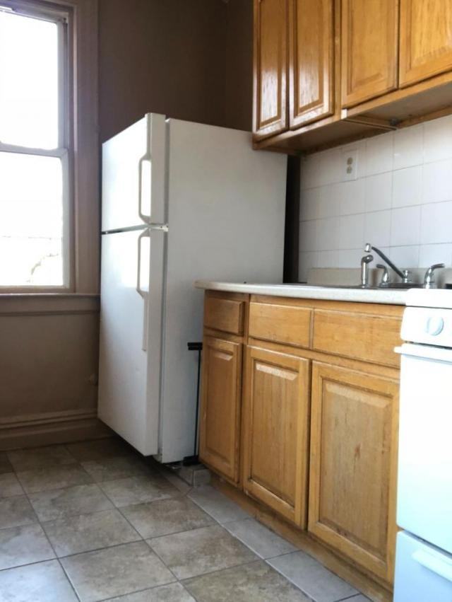 3349 Wickham Ave - Photo 3 of 3