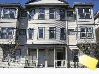 143 Brook St - Photo 3 of 3