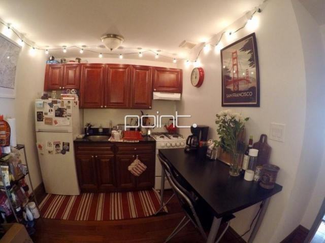 112 East 4th Street - Photo 3 of 8