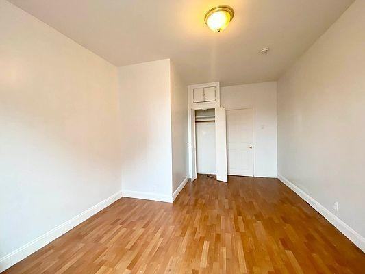 3155 Villa Ave - Photo 2 of 6