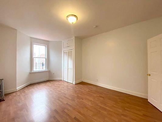 3155 Villa Ave - Photo 3 of 6