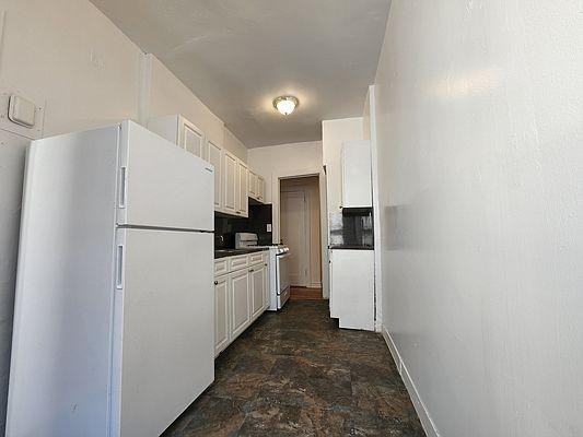 89 Thayer St - Photo 2 of 5