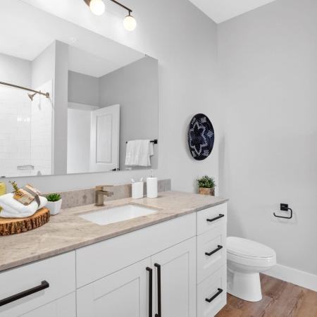 2916 Taylor St - Photo 2 of 4