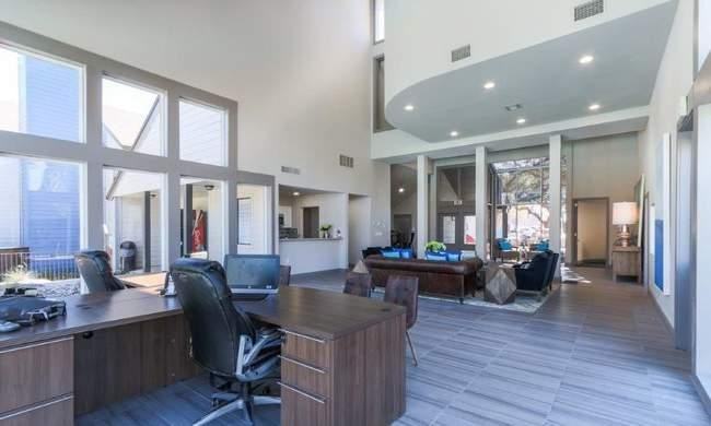 1602 W Jefferson Blvd - Photo 2 of 3