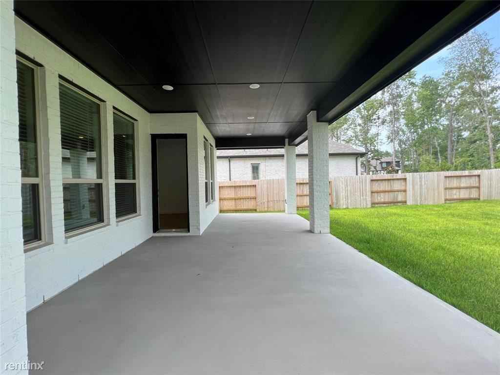 234 Sky Top Dr - Photo 3 of 12