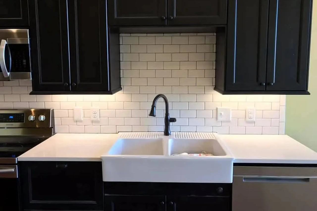 126 E Innes St - Photo 2 of 10