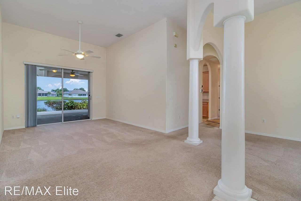 403 Wenthrop Cir - Photo 3 of 16