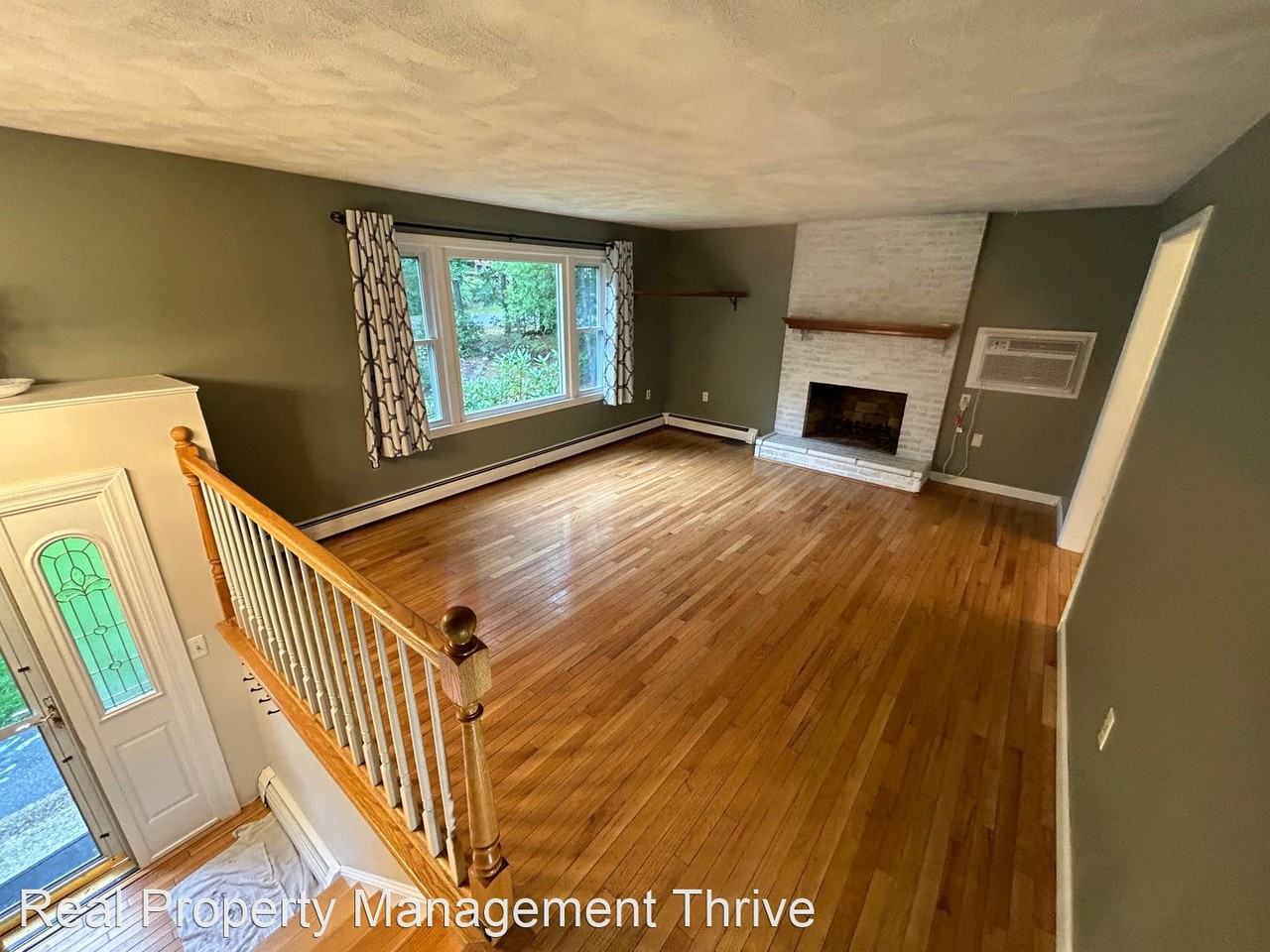 439 Pendleton Ln - Photo 2 of 17