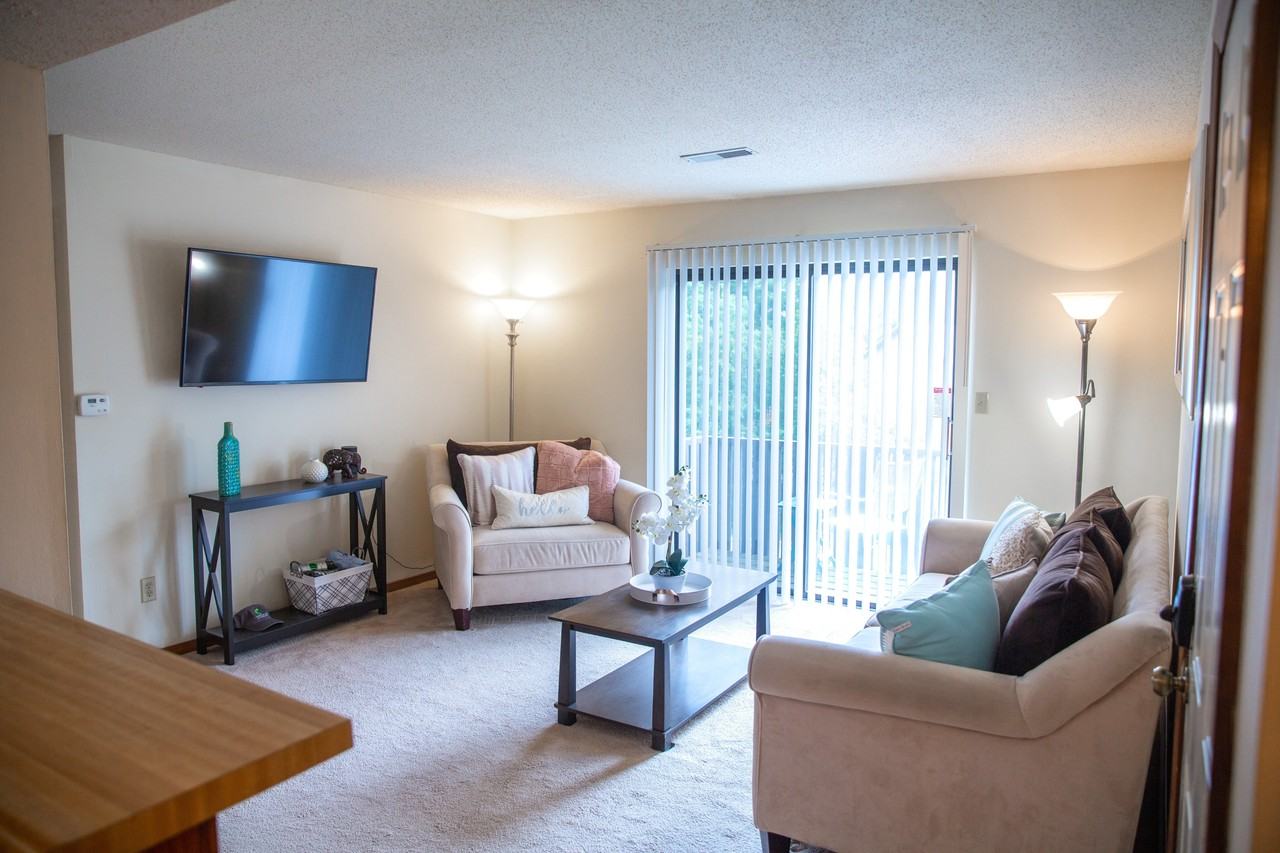 Woodlake - Photo 5 of 25