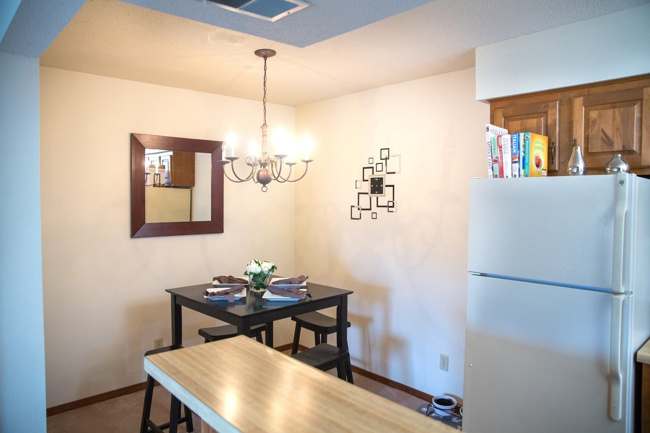 Woodlake - Photo 7 of 25