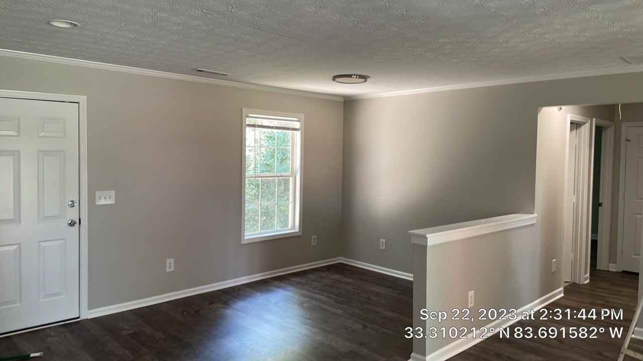 143 Honeysuckle Rd - Photo 3 of 20