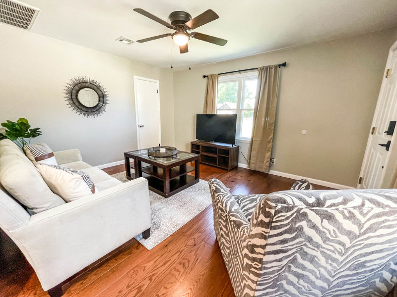 113 S Birch St #1-2 - Photo 3 of 19