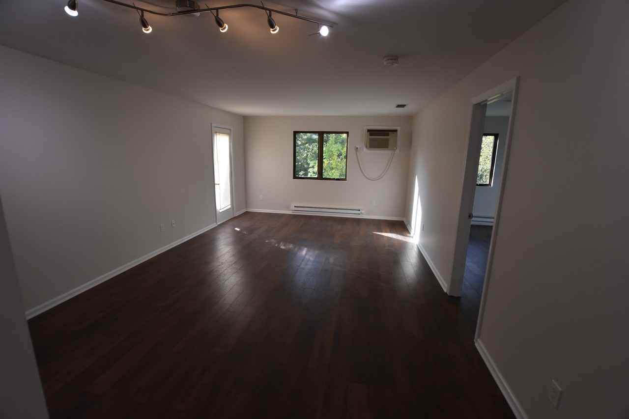 24 Sunrise Dr - Photo 3 of 9