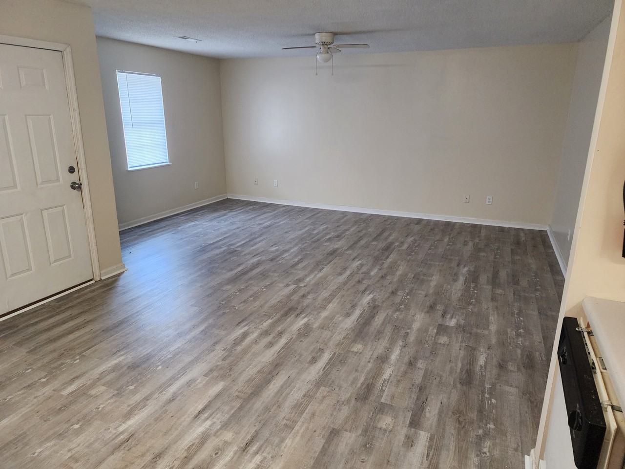 Country Side Ln #249B - Photo 3 of 10