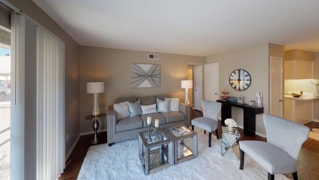 1001 S Sherman St - Photo 3 of 14