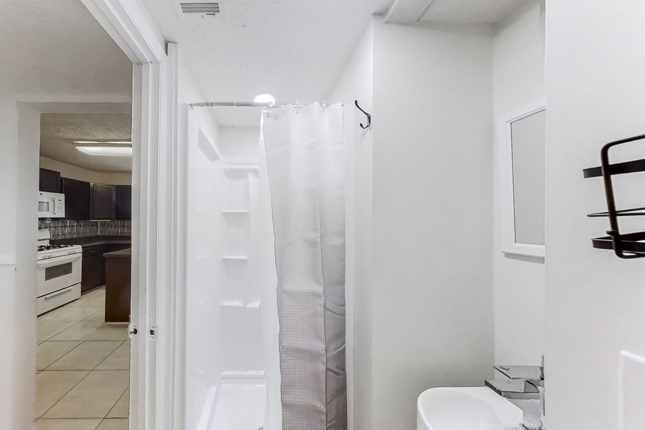 Wellington Ter - Photo 5 of 32