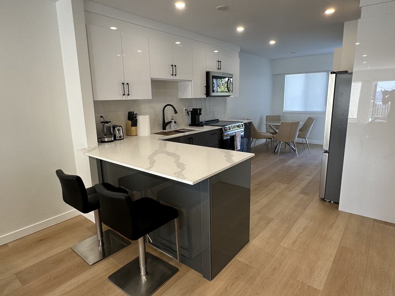 963 Quadling Avenue - Photo 2 of 17
