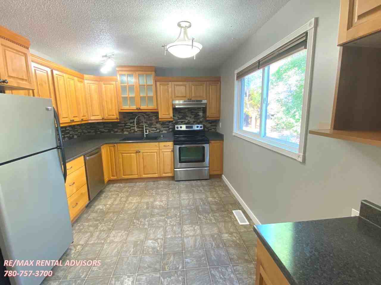 22 Glaewyn Estates - Photo 3 of 18