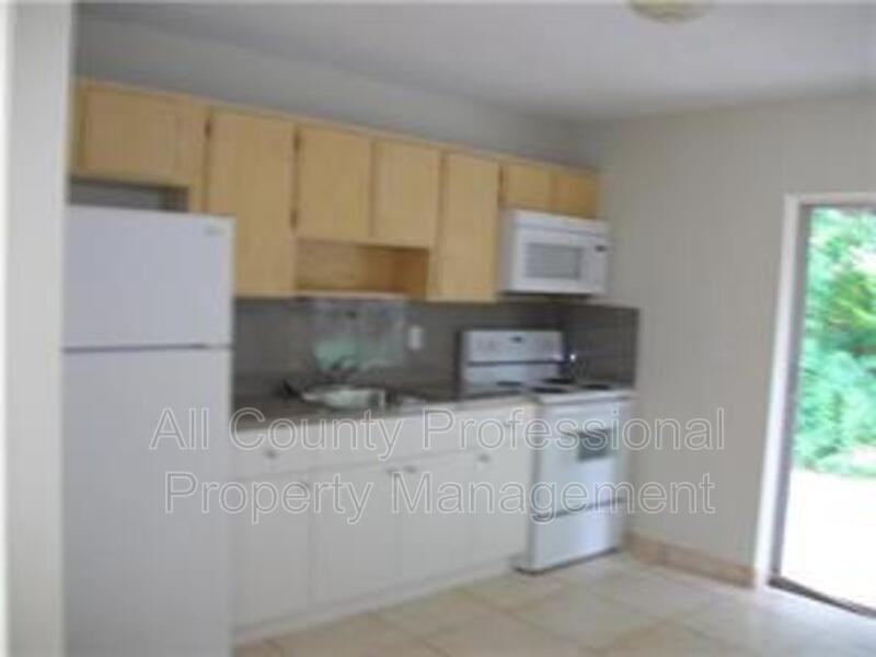 2023 Sw 29th Ave #2 - Photo 2 of 7