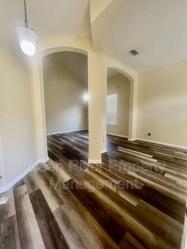 2074 Heritage Oaks Ct - Photo 5 of 50