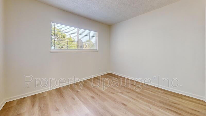 425 Nelson Ave #2 - Photo 5 of 15