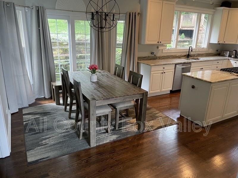 23188 Wienecke Ct - Photo 3 of 27