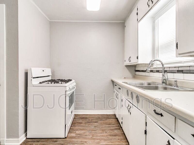 536 E Northrup Dr - Photo 6 of 17